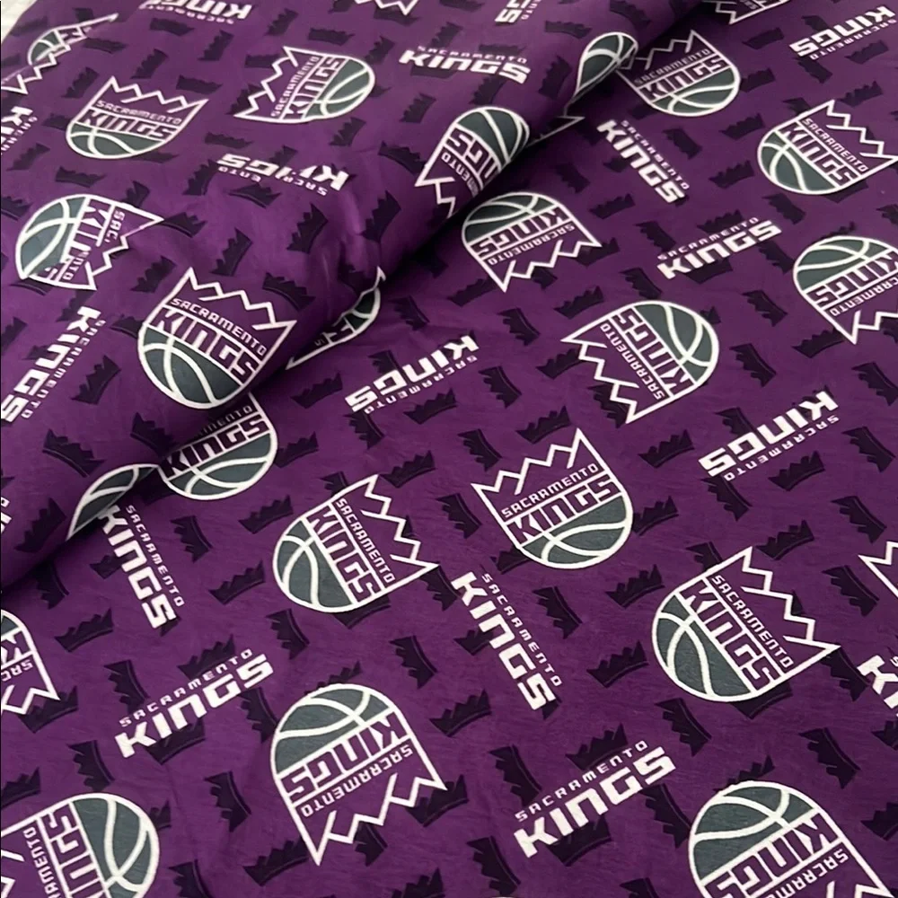 New 2- yards (sports teams) Sacramento Kings Purple Fabric - Picture 9 of 10